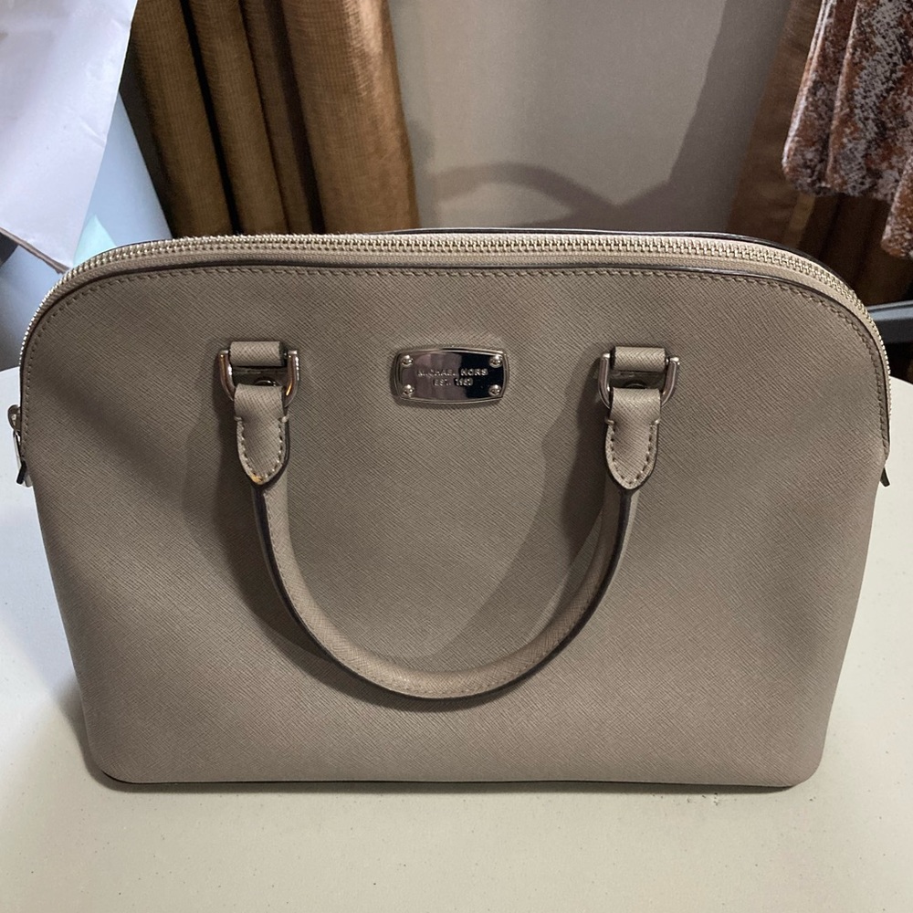 Michael Kors Light Grey Leather Bag LIKE NEW